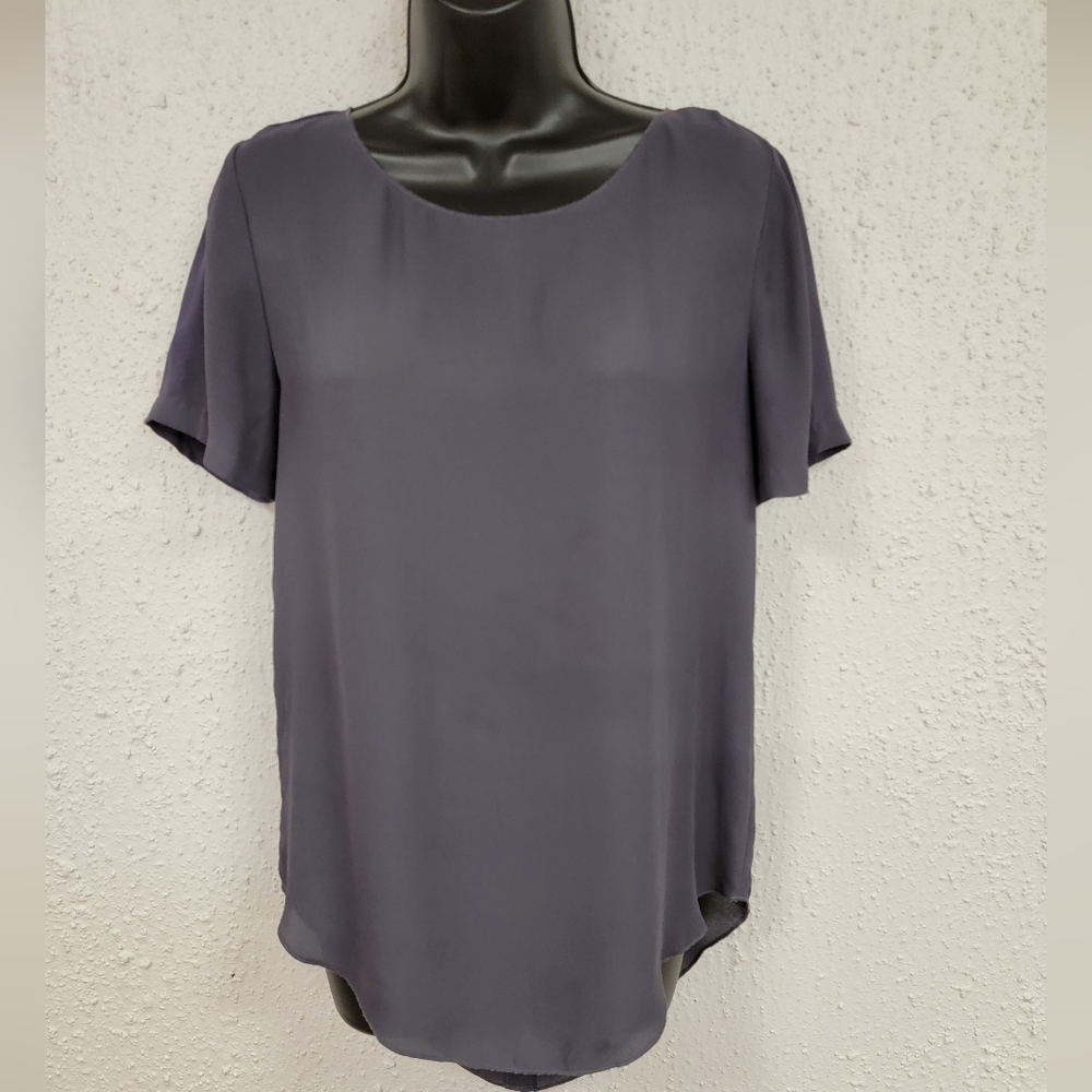 Women's Slate Gray Short Sleeve Blouse - Classic Scoop Neck